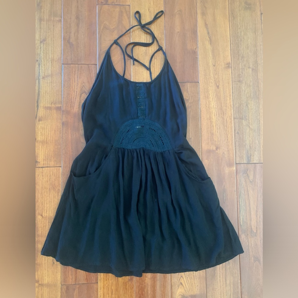 BRANDY MELVILLE Black BOHO Strappy mini dress Cover Up Size L Pockets Embroidery